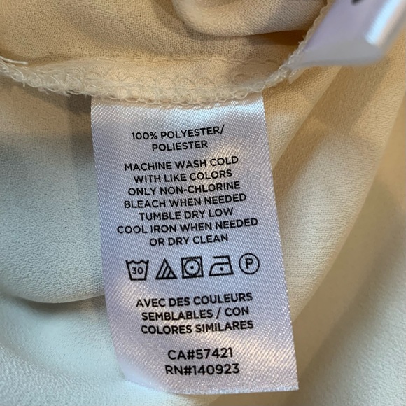 LOFT long sleeve, cream, flowy, blouse, size medium - Picture 10 of 10